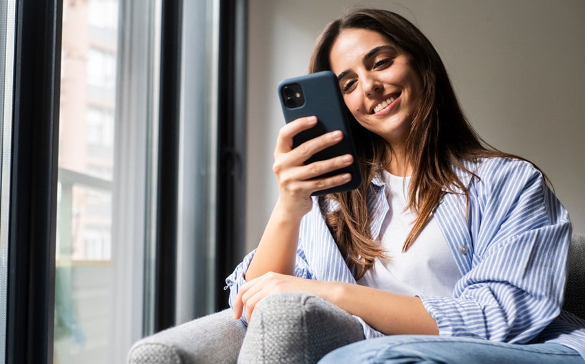 psychology of texting a guy